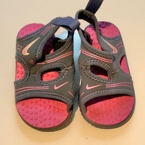 Girls Nike Infant Summer Neoprene sandals sz 2